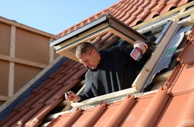 Pose de fenêtres de toit Velux à Hennecourt